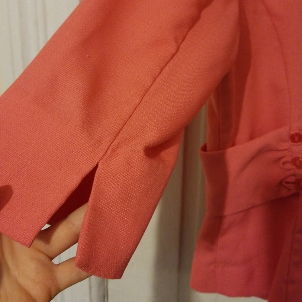 Blazer - Picture 7 of 7